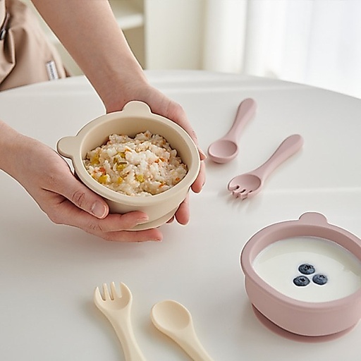 Bát Ăn Dặm Silicone Little Cloud Hình Gấu Dễ Thương Có Đế Hít Cho Bé Tập Ăn Dặm 240ml